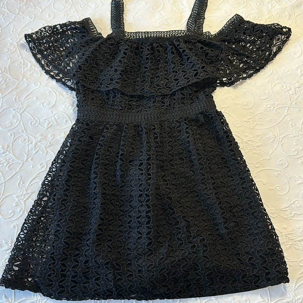 Jack by BB Dakota Black Aitana Embroidered Cold Shoulder‎ Mini Dress Size 6